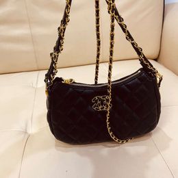 Factory Design Direct Store Xiaoxiangfeng New Product Lingge Hobo Underarm Bag Womens High End Versatile One Shoulder Crescent Wide Chain Method Stick