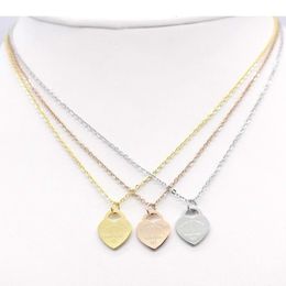 Jewerly Stainless Steel 18K Gold Plated Necklace Short Chain Silver Heart Necklace Pendant Locket Necklaces Chains For Women Coupl296I
