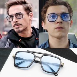 2024 retro square women's sunglasses Iron Mans same style large frame Polarised driving mirrors Colour changing