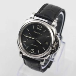 Men's classic sports watch High quality mechanical movement Unique charm mechanical watches highlight the elegant taste of men