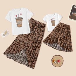 Family Matching Outfits Summer Mom And Daughter Leopard Print Lace-Up Ruffled Skirt Add T-Shirt For Mommy Me Clothes Mother Look Dro Dhec1