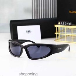 Brand b Sunglasses Outdoor Sports Cycling Mirror Men Ladies Hot Girls Super Cool Sunglasses Technology Fashion Personality Mirror 46JX2