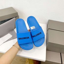 Balencaga b Family 2024 Summer Paris New Alphabet Beach Slippers Womens Shoes Couple Candy Color Women Luxury Designer Slides 8296