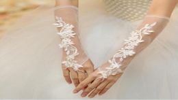 ivory white Bridal Lace Flower Gloves Diamond Bud silk embroidery Wedding jewelry fingerless gloves5986356