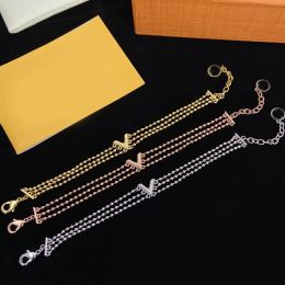 Luxury Brand Designer 18K Gold Chain Charm Bracelet Bangle Women Girl Elegant Letter Pendant Clover Flower Bracelet Wedding Special Jewelry Fashion Accessories