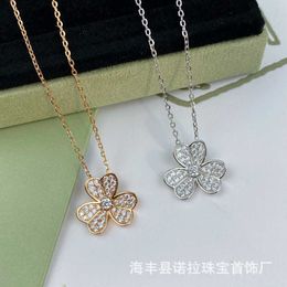 Designer Necklace VanCF Necklace Luxury Diamond Agate 18k Gold Lucky Full Diamond Clover Necklace V Gold Precision Plated Gold Bone Chain Female