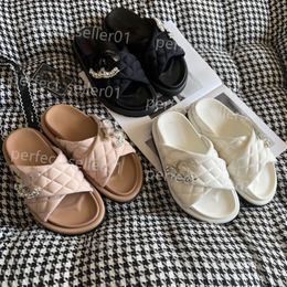 High quality Hot new designer slippers Women Designers Early spring model 24SS- Big C button Cross Muffin cross platform slippers Casual shoes