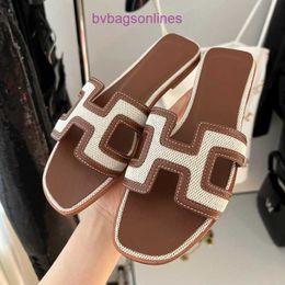 Original Slippers HH type flat bottomed slippers for womens outerwear 2024 new leather square toe sheepskin casual Kelly sandals non slip