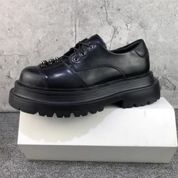 Casual Shoes British Style Round Toe Men Leather Black White Lace Up Male Oxford Punk Rivets Flats Moccasins