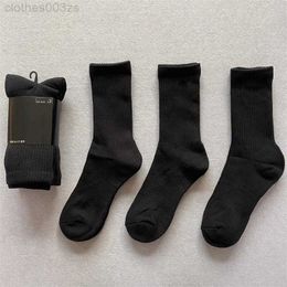 Socks Women Men Cotton All-match Classic Ankle Hook Breathable Black White Mixing Football Basketball Sports SockQ4Z8