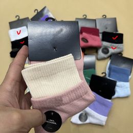 2024 New High quality Designer Mens Womens Socks Five Brands OF Luxurys Sports Sock Winter Letter Knit Socks Cotton