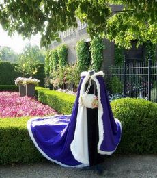 Wedding Dresses Victorian Bridal Cape Navy Blue IVORY Satin with Fur Trim Wedding Cloak For Winter1189867