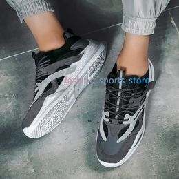Men's Breathable Knitted Mesh Running Shoes Ultra Lightweight Outdoor Sports Sneakers Jogging Walking 2021 L62