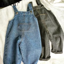 Ragazze coreane della moda tuta vestiti denim solido suspende dolce carino kawaii bambino ragazzi jeans pantaloni tuta per bambini 240226