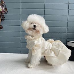Dog Apparel Handmade Clothes Pet Supplies Noble Dresses Champagne Tulle Skirt Pearls Collar Big Bow Accessories Party One Piece Costume
