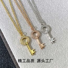 T Family Key Necklace Womens New Mini Sunflower V Gold Double T Full Diamond High Edition Crown Iris Collar Chain