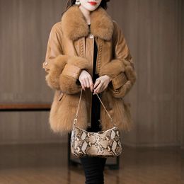 Haining Fox Grass 2023 New Young Genuine Leather Sheepskin Fur Integrated Coat For Women 226782