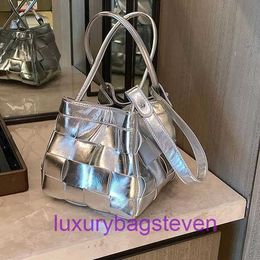 Luxury Designer tote Bags Bottgss Ventss Cassette online store This years popular new silver bag for women with large capacity weaving With Real Logo