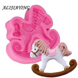 Cake Tools 1Pcs 3D Trojan Horse Shape Silicone Fondant Molds Baby Birthday Decorating Gumpaste Chocolate Moulds D0731255a