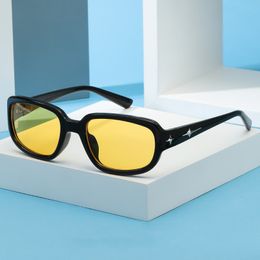 Luxury Designer Brand Sunglasses Designer round cool Sunglass High QualityBlack eyeglass Women Men Glasses Womens Sun glass UV400 lens Unisex Small Frame
