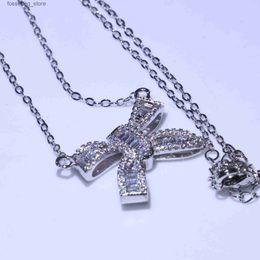 Colares Pingente Nova Chegada Original Marca Novo Infinito Luxo Jóias 925 Sterling Silver Princesa Corte Branco Topázio Diamante Lucky Chain Bow Pendan2991 L240309