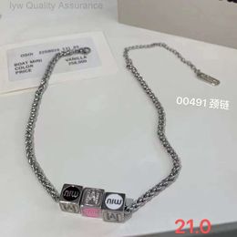 Designer miuimiui Necklace Miaos Sweet and Cool Spicy Girl Neck Collar Chain Vertical Square Three Color Black Pink White Silver Fashion and Creative Light Luxury Co