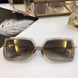 Square Black Gold Sunglasses for Women in Grey Gradient Lens Sun Glasses Women Sunglasses Beach New with Box257I