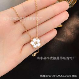 Designer Necklace VanCF Necklace Luxury Diamond Agate 18k Gold Pure Natural White Fritillaria Plum Blossom Rose Gold Bone Chain Fashion Necklace