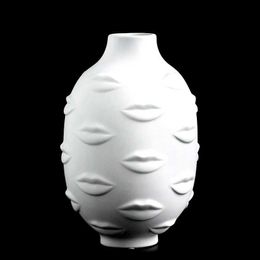 Vases Artists 3D Lip Potted Plants White Pottery Vase Dry Flower Insert Artist Residence Decorative Ornaments Modern Home Decor L240309