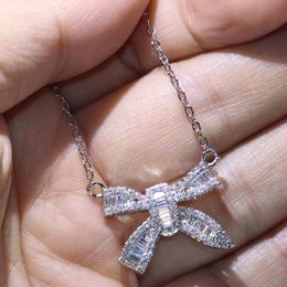 Nuovo arrivo originale nuovissimo infinito gioielli di lusso in argento sterling 925 taglio principessa topazio bianco diamante catena fortunata fiocco pendente290M