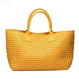 2024 Oem Factory with Luxury Designer Handmade Handbags for Women Tote Bag Ladies Vegan Leather Woven Bags