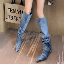 Jeans Rimocy Blue Denim Pointed Toe Long Boots Women Pleated Knee High Cowboy Boots Woman 2023 Autumn Stiletto Heels Jeans Botas Mujer