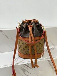 High quality bucket handbags pursel luxurys designers fashion shoulder bags ladies crossbody flower purses women drawstring bag letter leather clutch handbag