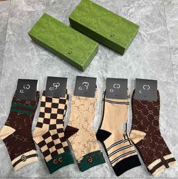 Womens designer socks mens socks women Five Pair luxe sports winter mesh letter printed sock embroidery Cotton man socks Keep warm and versatile With Box BABA