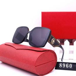 2024 Luxury Designer OFF Luxury Designer New Men's and Women's Sunglasses Off Overseas street shooting travel fashion glasses 8960