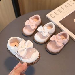 Hollow-Out Lace Upper Baby Shoes Girl Cute Futterfly-Knot Toddler Girls Shoes Heart-Shape Embroidery Party Shoes Kids G02032 240220