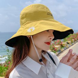 Small Daisy Fisherman Hat Double-sided Wear Large Brim Sunscreen Sun Hat Female Summer Face Bucket Hat