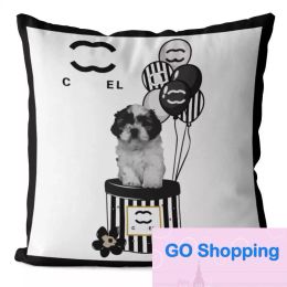 Fashion Designer Throw Pillow Black and White Pillow Letter Logo Home Pillow Cover Sofa Decoration Cushion Pure Cotton Comfortable Cushion Pillow Core Detachable