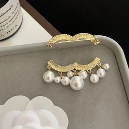 Gold-Plated Luxury Pearl Brooches Brand Designer Boutique Brooch New Love Gift Brooch With Box High-Quality Jewelry Birthday Party Clothing Accessories