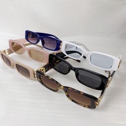 Sunglasses Fashion Small Rectangle Bb Logo Women Men 2022 Brand Design Ladies Skinny Outdoor Shopping Shade Retro216V