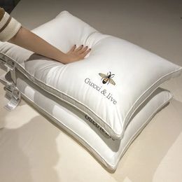 100% cotton Down Pillows Neck Pillows For Sleeping Bed Pillows 100% Cotton Shell with 100% cotton Down 48x74cm1 Pcs 240306