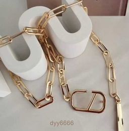Belts Classic Metal Chain Belt Letter Women Fashion Versatile Light Luxury Waist Chains Men Designer B8w6