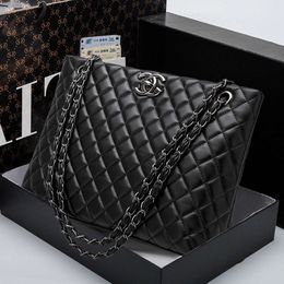 Factory Direct Supply Tiktok 2024 New Fashion Large Capacity Lingge Chain Bag Leather Womens One Shoulder Crossbody