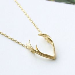 10pc Deer Horn Antler Necklace Jewellery Elegant Horn Pendant Necklace Women Simple Chain Pendants Necklaces Wedding Christmas Gifts232j