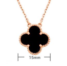 Designer pendant necklace Sweet VanCA Four Leaf Grass Womens Single Flower Double sided Pendant Red Agate Rose Gold White Fritillaria Collar Chain L12O