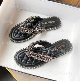 Cool mop slippers womens summer flat bottom slippers new fashionable rhinestone clip foot herringbone slippers for outdoor wear large-sized slippers for women