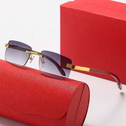 2024 Luxury Designer OFF Luxury Designer New Men's and Women's Sunglasses Off Spring wooden leg Flat mirror trend square frameless versatile street photo