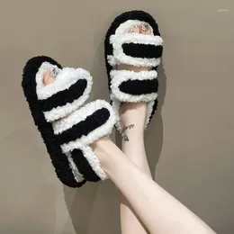 Slippers Woman Plush 2024 Casual Flats Furry Slides Winter Comfort Warm Bedroom Shoes Ladies Luxury Designer Home Cotton Boots