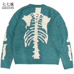 Sweaters Erkek Kemik Baskı Sökü Külot Kadınlar Vintage Oneeck Oneeck Nedensel Örme Sweaters Yüksek Kaliteli Bahar Büyük Boy Jumper Sokak Giyin