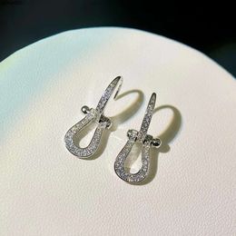 Brand Luxury Horseshoe Designer Dangle Earrings Womens S925 Sterling Silver Stone Bling Diamond Crystal Elegant Nice Earings Ear Rings Earring Jewellery {category}